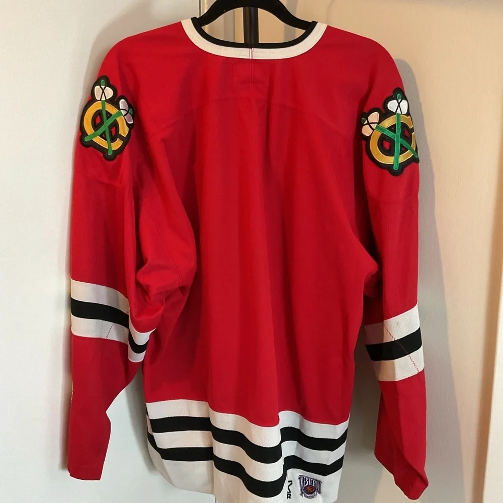 23. Vintage Chicago Blackhawks CCM Maska Jersey Size Red 90s NHL Size XL - Picture 6 of 8